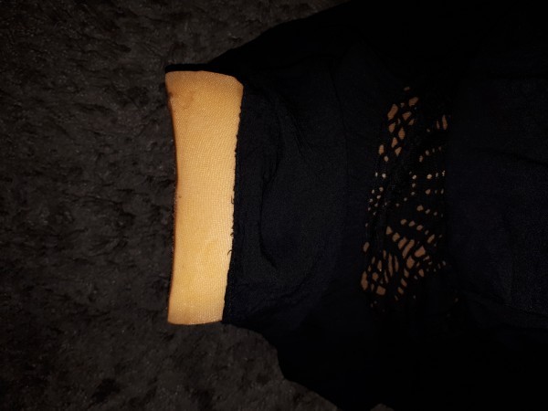 <p>Na een avondje panty dragen waren mijn bij de voeten helemaal aan elkaar gegroeid</p>