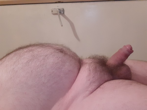 <p>Lekker naakt in de kamer</p>