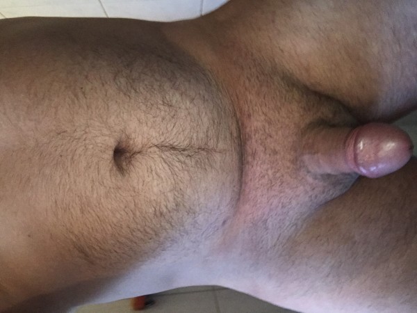 <p>Ben een geile bi boy van 27 wil jij mij bericht me dan</p>
